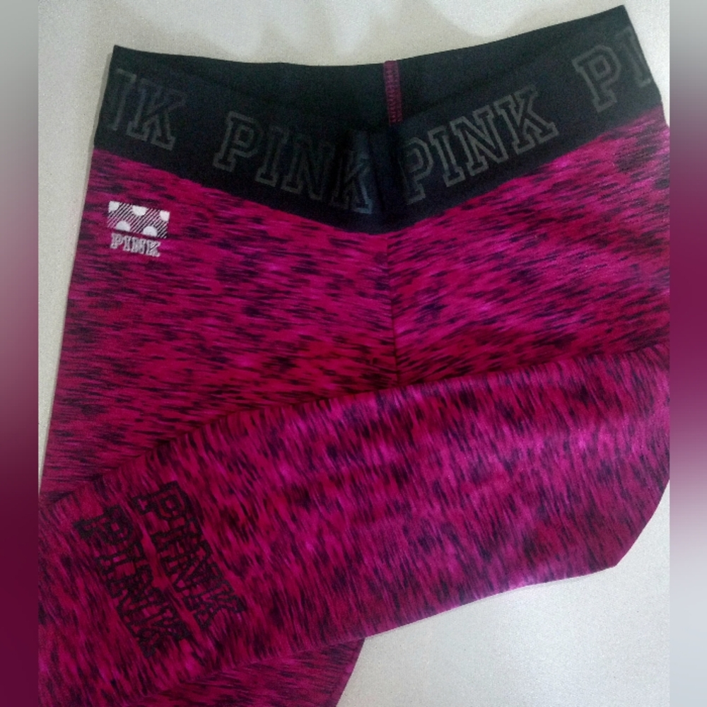 Victoria's Secret PINK Cropped Leggings